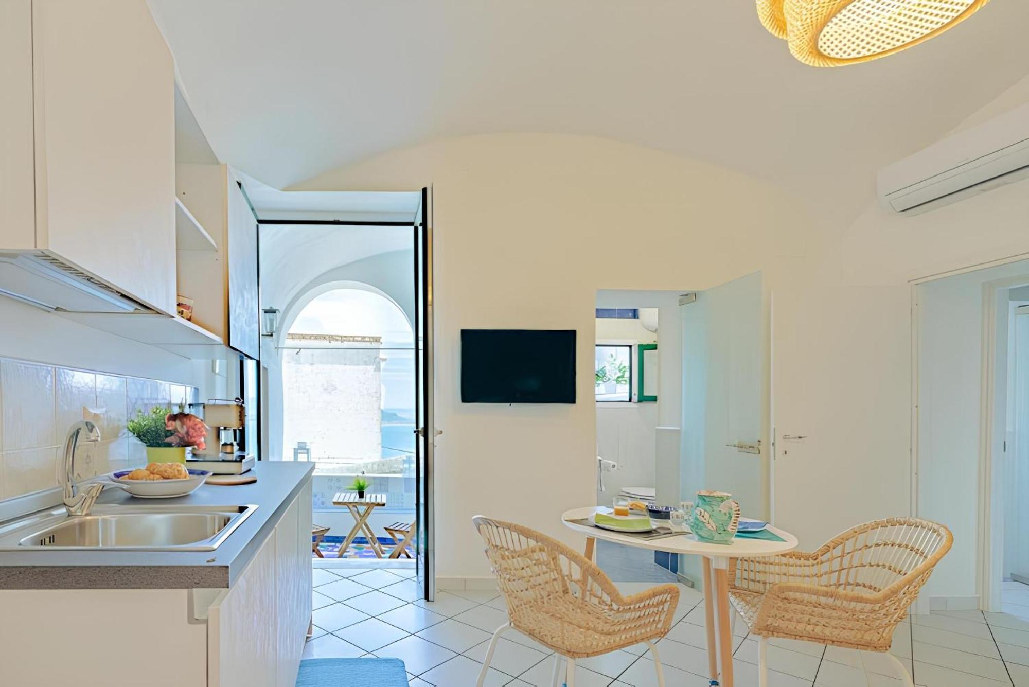 Raito Guest House - Amalfi Coast Vietri 외부 사진